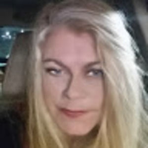 Meet your Posher, Deborah